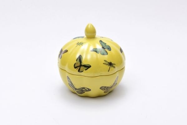 Kelebek Desenli Bal Kabağı Formlu Porselen Kutu