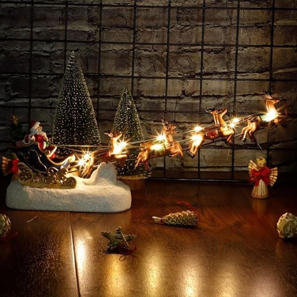 NOEL BABA VE GEYİKLERİ LED IŞIKLI YILBAŞI BİBLO / DEKOR