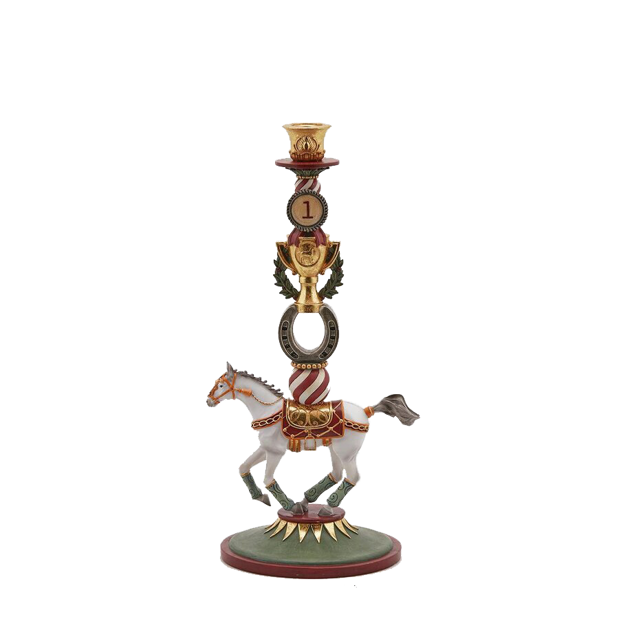 NAL, KUPA VE MADALYA TAŞIYAN YILBAŞI ATI ŞAMDAN