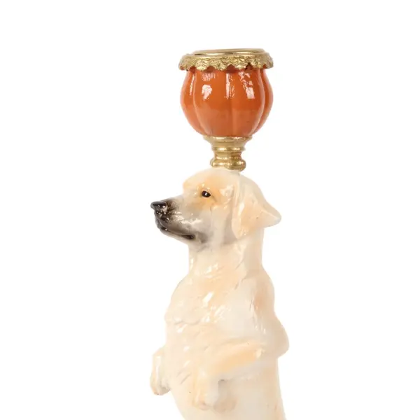 Chester Köpek Şamdanı