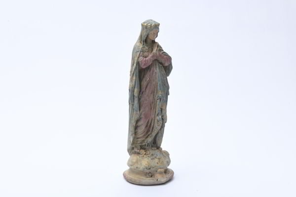 TAÇLI BAKİRE MERYEM HEYKELİ