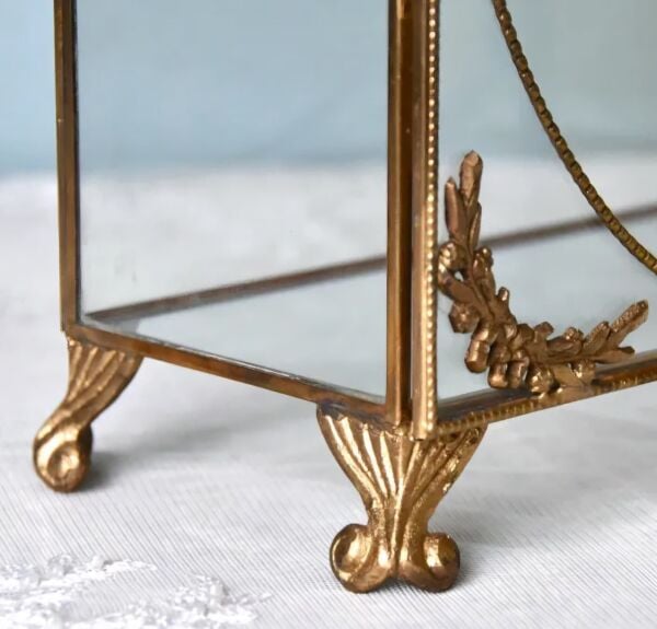 Vintage Pirinç Cam Minyatür Vitrin 34,5 cm – Gold