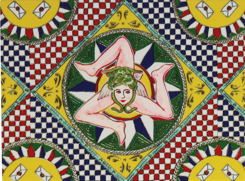 Trinacria Güneş Dansı Servis Tabağı
