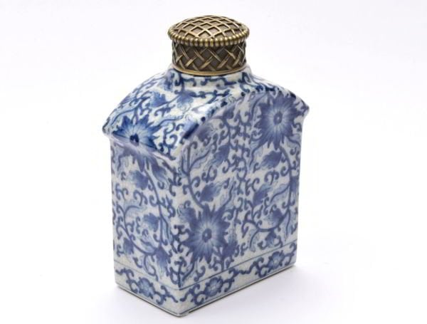 Bleu Blanc Porselen Şişe, Bronz Kapaklı