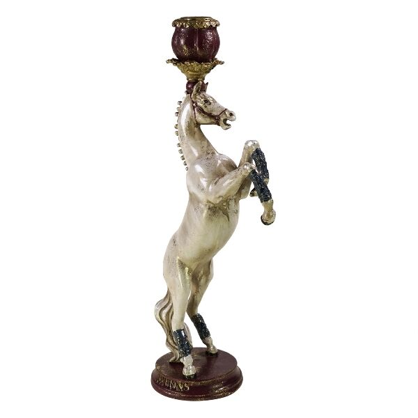 Sirk Atı Şamdan, Beyaz