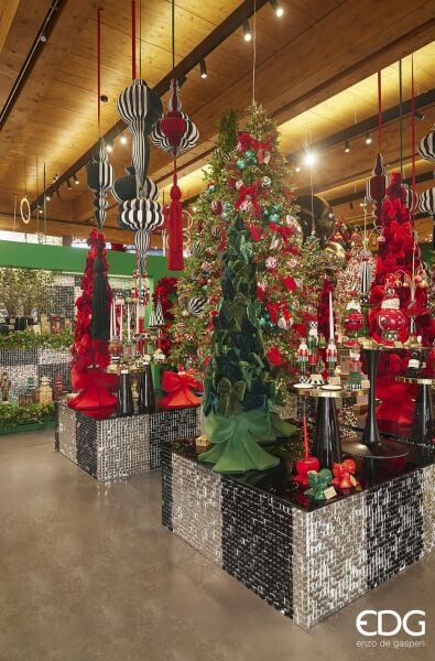 Kırmızı Kadife Fiyonklu Çam Ağacı Altlığı