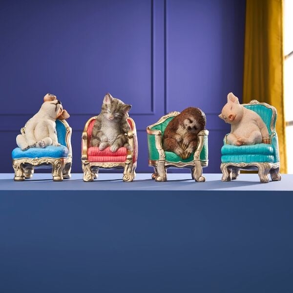 Puppy Koltukta Oturan Köpek Dekoratif Biblo