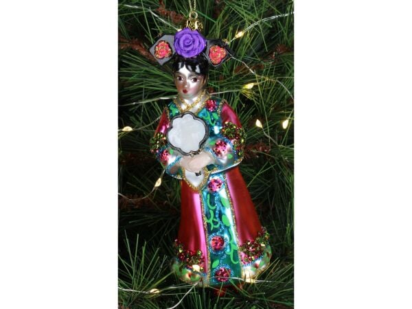 Japon Kadın Yılbaşı Süsü