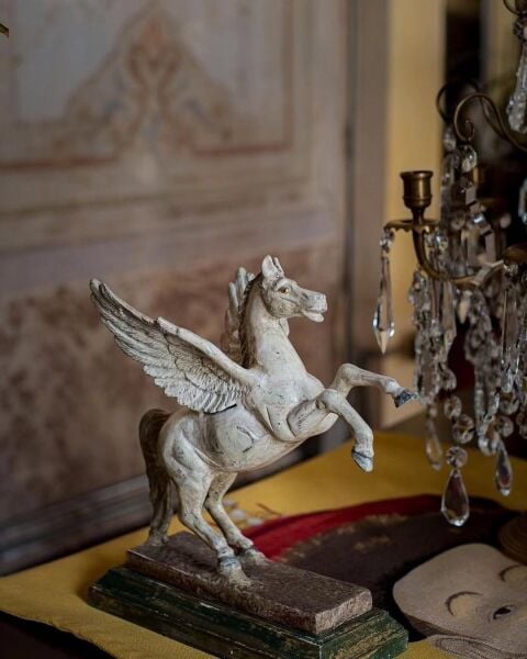 Pegasus Kanatlı At Heykel – Mitolojik Dekoratif Heykel